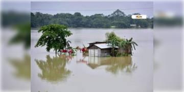 Read more about - বৃষ্টির জেরে ভয়াবহ বন্যা নেপাল ও ভুটানে, বন্যার কোপে মৃত ১০, নিখোঁজ ৭জন