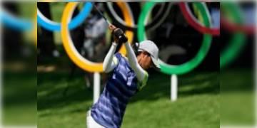 Read more about - অলিম্পিকে গলফে পদক জয়ের দৃঢ় সম্ভাবনা, তৃতীয় রাউন্ডের শেষে দু’নম্বরে ভারতের মেয়ে অদিতি অশোক