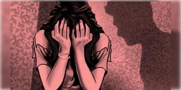 Read more about - Princep Ghat | প্রিন্সেপ ঘাটে গঙ্গাবক্ষের নৌকা সফরে তরুণীকে ধর্ষণ! বেহালা থেকে গ্রেপ্তার অভিযুক্ত