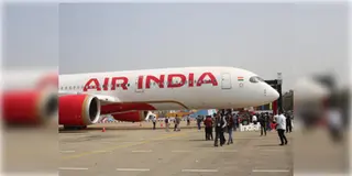 Read more about - Air India | ‘আগে আমার ব্যাগটা রাখো, নাহলে বিমান দুর্ঘটনা ঘটিয়ে দেব!’- এয়ার ইন্ডিয়ার পাইলটকে হুমকি যাত্রীর