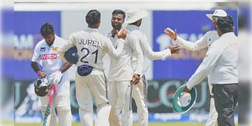 Read more about - IND vs SL | শ্রীলঙ্কায় ৬০০তম টেস্টে ১৬৫ রানে ভারতীয় ক্রিকেট দলের ঐতিহাসিক জয়!