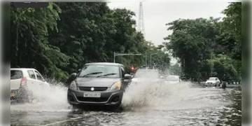 Read more about - গঙ্গার জলস্তর বাড়তে শুরু করেছে, পুরসভার সমস্ত লকগেট বন্ধ করা হল