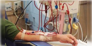 Read more about - ৪ ঘন্টা ডায়ালিসিসের পর সোজা অফিসে ! শুনতে অদ্ভুত লাগলেও সত্যি 