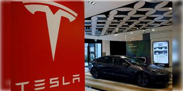 Read more about - Tesla in India | ভারতের বাজার আসছে টেসলা! দিল্লিতে শোরুম খুঁজছে ইলোন মাস্কের ইভি প্রস্তুতকারক এই সংস্থা