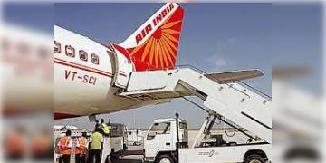 Read more about - Ahmedabad Plane Crash | দুর্ঘটিনার জেরে স্থগিত বিমান পরিষেবা, বাতিল একাধিক বিমান!