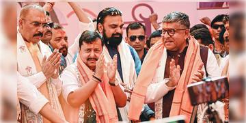 Read more about - Rajya Sabha Elections | রাজ্যসভার টিকিট পাচ্ছেন মহারাষ্ট্রের নেতা! প্রার্থীতালিকায় চমক বিজেপির