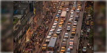 Read more about - Kolkata Traffic Update | শহর কলকাতায় চলবে মিছিল, সোমে বন্ধ একাধিক রাস্তা! কোন কোন রুটে চলবে না গাড়ি, জেনে নিন