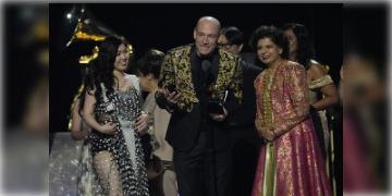 Read more about - Chandrika Tandon | গ্র্যামিতে সেরার সেরা ভারতীয় বংশোদ্ভূত! সংগীতশিল্পী চন্দ্রিকা টন্ডনের ‘ত্রিবেণী’ অ্যালবাম পেলো বিশেষ খেতাব