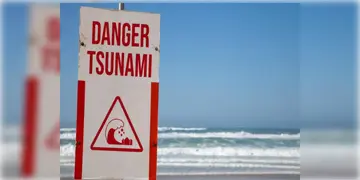 Read more about - Earthquake | শুক্রের সকালে ভূমিকম্পে কাঁপলো আমেরিকা! জারি সুনামি সতর্কতা