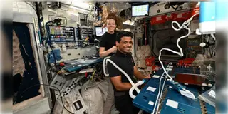 Read more about - Shubhanshu Shukla | মহাকাশে থাকাকালীন ১৮ দিন স্নান করেননি শুভাংশু! তবে পৃথিবীতে ফেরার আগে চুল কেটে তৈরী করলেন ইতিহাস!