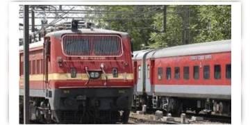 Read more about - উত্তরবঙ্গগামী ট্রেন বাতিল হচ্ছে শনিবার থেকে, এই সিদ্ধান্ত বহাল থাকবে ৭ই অক্টোবর পর্যন্ত