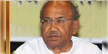 Read more about - বর্ষীয়ান পরিচালক তরুণ মজুমদারের অবস্থা সঙ্কটজনক, ভেন্টিলেশনে দেওয়া হল পরিচালককে