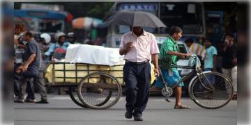 Read more about - Weather Update | ‘শীতলতম’ মার্চেও বাড়বে গরম! একনজরে শহর কলকাতার আজকের আবহাওয়া আপডেট