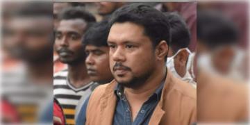 Read more about - হালিশহরের পুরসভার চেয়ারম্যান সিবিআইয়ের হাতে গ্রেফতার, উদ্ধার করা হয় ৬০ লাখ টাকা