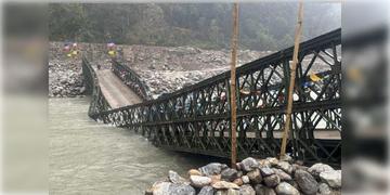 Read more about - Sikkim Bridge Collapse | তৈরি হওয়ার এক মাসের মধ্যেই সিকিমে ভাঙলো সাঙ্কালন সেতু, লাচুংয়ে আটক ৩০০ পর্যটক