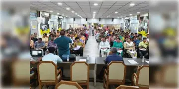 Read more about - BLO-SIR | এসআইআর-এর নির্দেশিকা নিয়ে ধোঁয়াশা, প্রশিক্ষণ শিবিরেই বিক্ষোভ BLO-দের