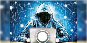 Read more about - Digital Arrest | হোয়াটসঅ্যাপে ভিডিও কলে সাড়া দেওয়াতেই কাল! প্রায় ২ লক্ষ টাকা খোয়ালেন বৃদ্ধ