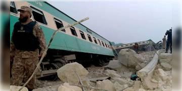Read more about - ২ ট্রেনের মুখোমুখি সংঘর্ষে পাকিস্তানে মৃত্যু কমপক্ষে ৩০ জনের, আহত ৫০ জন