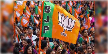 Read more about - Bypoll-BJP | পুরভোটের আগে মিডিয়া, আইটি ও সোশাল মিডিয়া সেলের বড় রদবদল করল বঙ্গ বিজেপি!