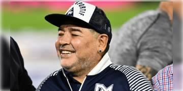 Read more about - দিয়েগো মারাদোনার বহুমূল্য গাড়ি এবার উঠতে চলেছে নিলামে                      