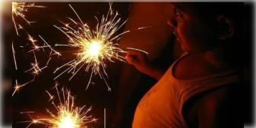 Read more about - বাজি পোড়ানোয় আর নিষেদ্ধাজ্ঞা নয় সুপ্রিম কোর্টের, সম্মতি দেওয়া হয়েছে  পরিবেশ বান্ধব বাজি পোড়ানোয়