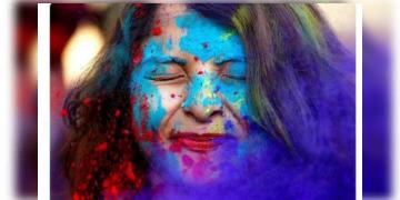 Read more about - Skin Care in Holi | দোলে রং খেলুন নিশ্চিন্তে! ঘরে তৈরি ফেস প্যাকই ত্বক থেকে রং তুলবে এক চুটকিতে!