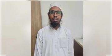 Read more about - Delhi Blast | মানুষ মারার চেষ্টা! দিল্লি বিস্ফোরণের অভিযুক্ত চিকিৎসককে বেধড়ক মারধর বন্দীদের