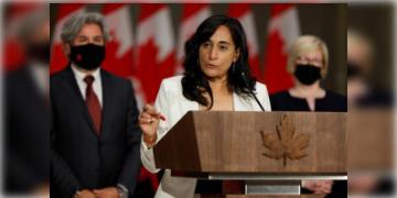 Read more about - Anita Anand | কানাডার বিদেশমন্ত্রীর পদে  ভারতীয় বংশোদ্ভূত কন্যা! চিনুন অনিতা আনন্দকে!
