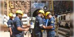 Read more about - Telangana | ৭২ ঘণ্টা পরেও তেলেঙ্গানার সুড়ঙ্গে আটকে ৮ শ্রমিক, কাজে নামছেন ‘র‌্যাট হোল মাইনার’রা, বাড়ছে উদ্বেগ