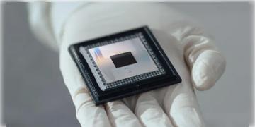 Read more about - Google Willow | কোয়ান্টাম কম্পিউটিংয়ের ক্ষেত্রে বড় সাফল্ল্য Googleর! প্রযুক্তির ভবিষ্যত পাল্টে দেবে চিপ Willow