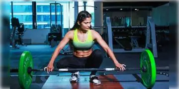 Read more about - শাড়ি পরে ভারোত্তোলন ও শরীরী কসরৎ পুণের আয়ুর্বেদিক চিকিৎসক শর্বরী ইমানদার