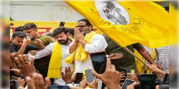 Read more about - Prashant Kishor | ১৯ হাজার ভোট ব্যবধানে জয়ী প্রশান্ত কিশোর, বিজেপিকে হারিয়ে বাঁকিপুর দখলে নিল জন সুরাজ!