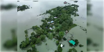 Read more about - Bangladesh Flood | বাংলাদেশের ১২ জেলায় আকস্মিক বন্যা! আটকে রয়েছেন ৩৬ লাখ মানুষ
