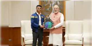 Read more about - Shubhanshu Shukla | ' প্রশিক্ষণপ্রাপ্ত নভোচরদের বড় টিম গঠন করতে হবে', প্রধানমন্ত্রীর সঙ্গে আর কী কী বিষয়ে আলোচনা করলেন শুভাংশু?