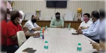 Read more about - চরম আর্থিক সঙ্কটের মুখোমুখি IFA, ত্রাতার ভূমিকায় সচিব জয়দীপ মুখোপাধ্যায়