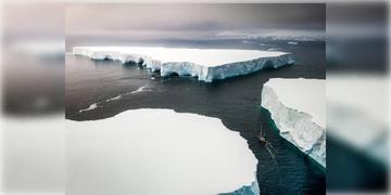 Read more about - Doomsday Glacier | দ্রুত গলছে অ্যান্টার্কটিকার ‘প্রলয়ের হিমবাহ’, উদ্বেগে বিজ্ঞানীরা!