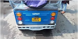 Read more about - Toto | বাস, অটো, ট‌্যাক্সির মতো টোটো-তেও বসাতে হবে নম্বরপ্লেট! রেজিস্ট্রেশনের ডেডলাইন বেঁধে দিল সরকার