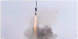 Read more about - Air Missile । মাটি থেকে আকাশে মিসাইল উৎক্ষেপনের পরীক্ষায় সফল,  হাইস্পিড নিশানায় আঘাত হানে এই ভারতের মিসাইল