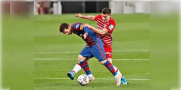 Read more about - লা লিগার ম্যাচে ঘরের মাঠে হেরে তিন নম্বরে মেসিরা