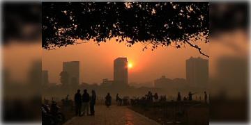 Read more about - West Bengal Weather Report | বাংলাদেশে 'হামুনে'র তান্ডব! ঘূর্ণিঝড় সরতেই পশ্চিমবঙ্গে শীতের আগমন! কমবে তাপমাত্রার পারদ!