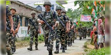 Read more about - Central Force | রাজ্য জুড়ে মোতায়েন হলো আরও ৫০ কোম্পানি কেন্দ্রীয় আধাসামরিক বাহিনী! নেপথ্যে কারণ কি?