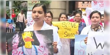 Read more about - R G Kar | আরজিকর কাণ্ডে চার চিকিৎসক-সহ মোট ৭ জনকে জেরা! ধৃত সিভিক ভলান্টিয়ারের DNA নমুনা পাঠানো হলো পরীক্ষার জন্য