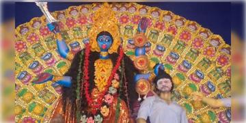 Read more about - Kalipuja 2024 | মা কালীর হাতে সন্দীপ ঘোষের 'মুন্ডু'! "জাস্টিস ফর আরজি কর" থিম কালী পুজোয় চমক