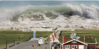 Read more about - Tsunami | আছড়ে পড়তে পারে ১০ ফুট পর্যন্ত উঁচু সুনামির ঢেউ! আরও তীব্র হতে চলেছে ভূমিকম্পের অভিঘাত!