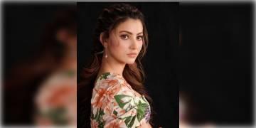 Read more about - করোনা সংকটে সাধারণ মানুষের পাশে অভিনেত্রী উর্বশী রাউতেলার তৈরী সংস্থা ‘উর্বশী রাউতেলা ফাউন্ডেশন’