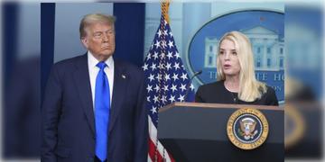 Read more about - Donald Trump | নগ্ন নারীদেহের ছবি উপহার দিয়েছেন!- রিপোর্ট বেরোতেই ওয়াল স্ট্রিট জার্নালের বিরুদ্ধে মামলা ঠুকলেন ট্রাম্প