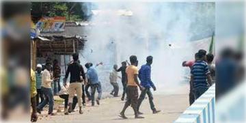 Read more about - WB By Election 2024 । উপনির্বাচনের সকালে শ্যুটআউট ভাটপাড়ায়, গুলিবিদ্ধ তৃণমূলের প্রাক্তন ওয়ার্ড সভাপতি