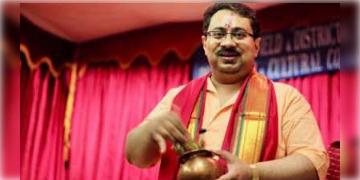 Read more about - ইংল্যান্ডে বসে এক বাঙালি চিকিৎসকের চণ্ডীপাঠ, মহালয়ার আগেই সুদূর টেমসের পাড়ে শুরু শারদ উৎসব