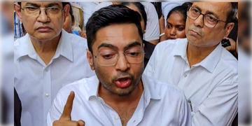 Read more about - Abhishek Banerjee | ক্যামাক স্ট্রিট কাণ্ডে থানায় অভিষেক, কার শ্লীলতাহানি হয়েছে? সাড়ে ৫ ঘণ্টা টানা জিজ্ঞাসাবাদের পর সাফ জবাব দিলেন অভিষেক!
