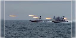 Read more about - Iran-US | ওমান সাগরে মার্কিন সামরিক জাহাজে হামলা চালালো ইরান, নতুন করে বাড়ছে দুই দেশের মধ্যে উত্তেজনা!